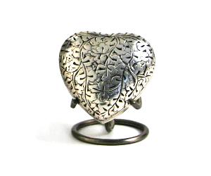 tb heart keepsake oak leaf silver